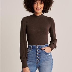 Abercrombie Mock neck white turtle neck shirt